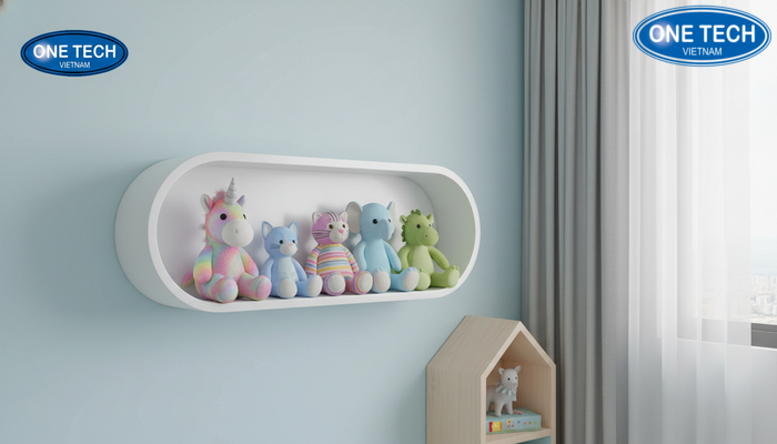 Kệ treo tường trưng bày gấu bông cho shop nhỏ tối ưu diện tích