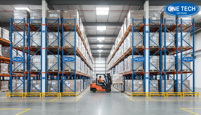 So do bo tri kho voi ke drive in va luong di chuyen xe nang an toan