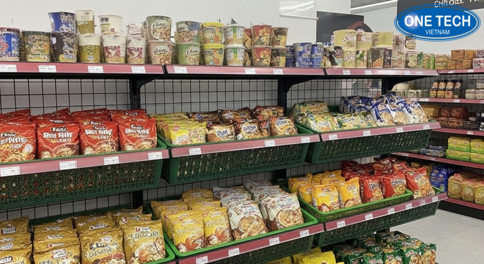 Kệ rổ kệ giỏ đa tầng cho mì tôm Kệ rổ kệ giỏ đa tầng trưng bày mì tôm dễ lấy hàng