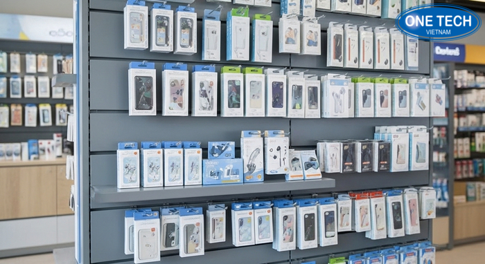 Tổng quan kệ trưng bày phụ kiện điện thoại trong cửa hàng