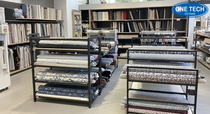 Top mẫu kệ trưng bày vải đẹp Các mẫu kệ trưng bày vải đẹp cho cửa hàng và showroom