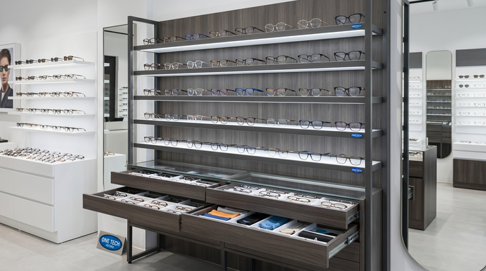 Kệ đa tầng kết hợp ngăn kéo lưu trữ kính mắt cho shop